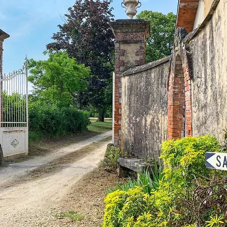 Lovely In St Michel Dchavaignes