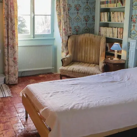 Lovely In St Michel Dchavaignes Thorigné-sur-Dué